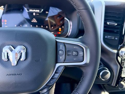 New 2026 RAM 1500 Big Horn AWD/4WD image 18