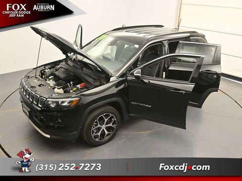 Used 2024 Jeep Compass Limited AWD/4WD image 35