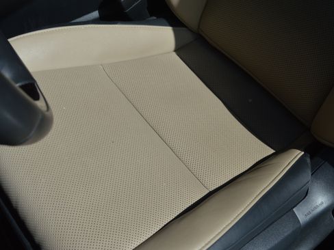 Used 2019 Lexus ES 350 w/ Premium Package FWD image 25