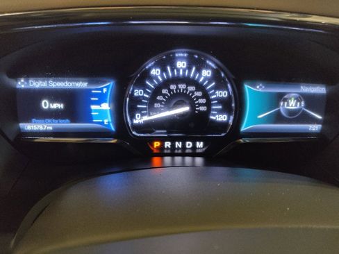 Used 2016 Lincoln Navigator Select image 23