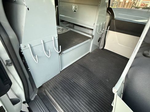 Used 2009 Dodge Grand Caravan image 17