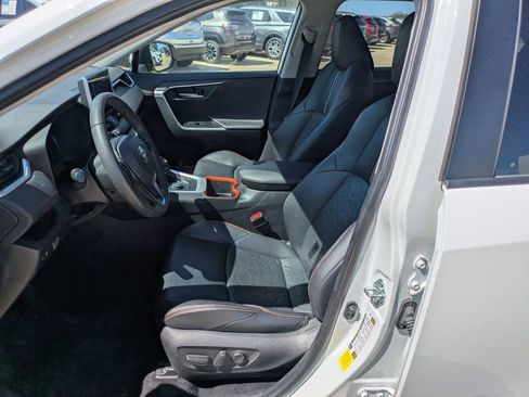 Used 2024 Toyota RAV4 Adventure image 7
