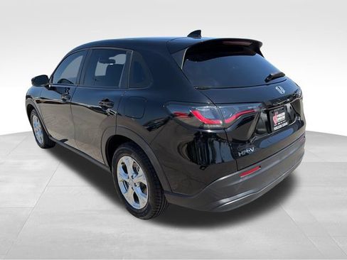 Used 2023 Honda HR-V LX image 5