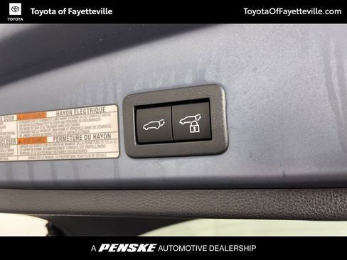 Certified 2024 Toyota Corolla Cross XLE w/ Convenience Package FWD image 10