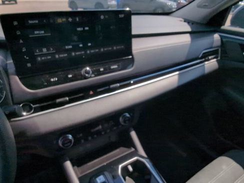 Used 2025 Mitsubishi Outlander SE AWD/4WD image 16