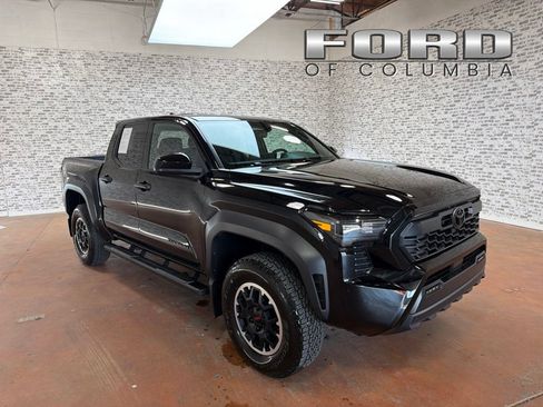 Used 2026 Toyota Tacoma TRD Off-Road AWD/4WD image 1