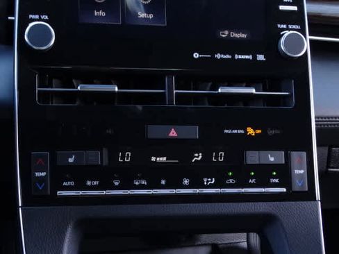 Certified 2019 Toyota Avalon XLE image 30