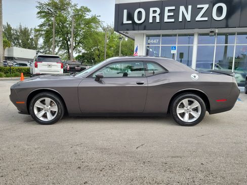 Used 2023 Dodge Challenger SXT image 8