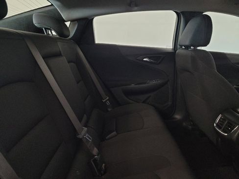 Used 2025 Chevrolet Malibu LT FWD image 19