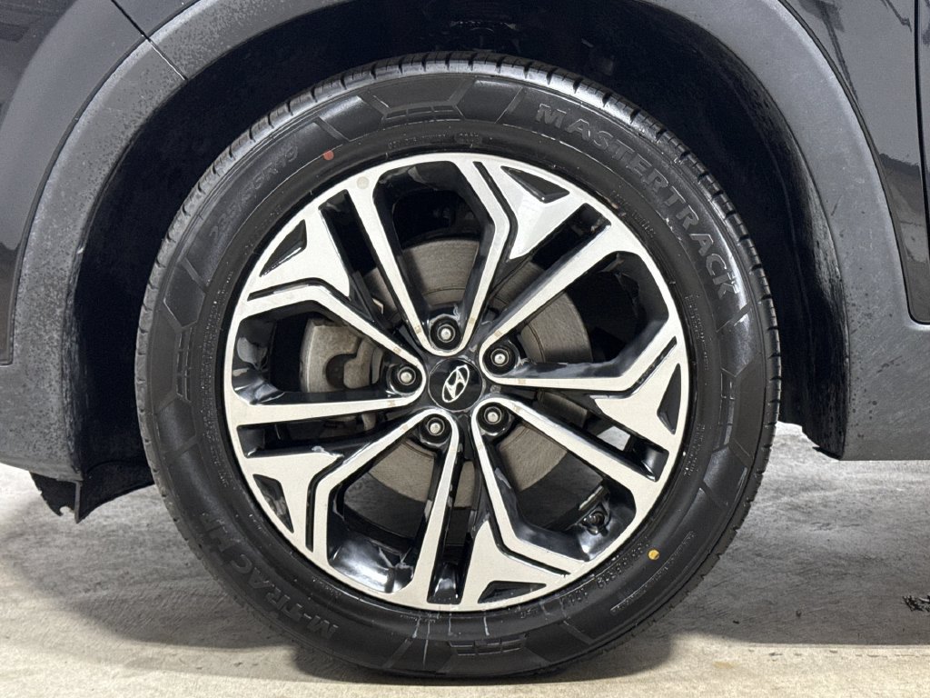 Used 2019 Hyundai Santa Fe AWD image 27
