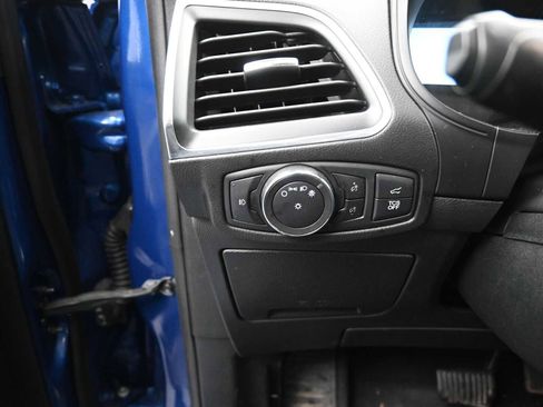 Used 2022 Ford Edge Titanium image 11