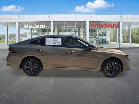 New 2026 Nissan Sentra SV w/ SV Convenience Package FWD image 6