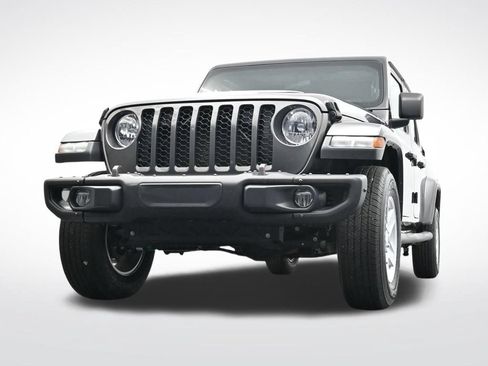 Used 2022 Jeep Gladiator Sport AWD/4WD image 30