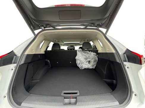 New 2025 Nissan Rogue SV w/ SV Premium Package image 10