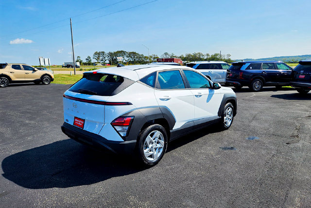 New 2027 Hyundai Kona SE FWD image 22