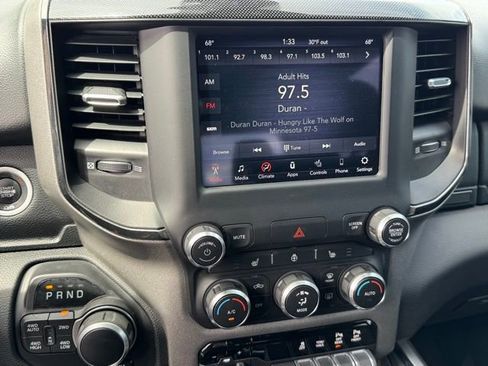 Used 2020 RAM 1500 Big Horn w/ Built-to-serve Edition image 13