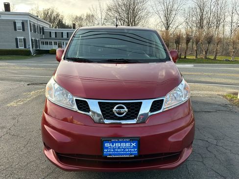 Used 2018 Nissan NV200 SV image 2