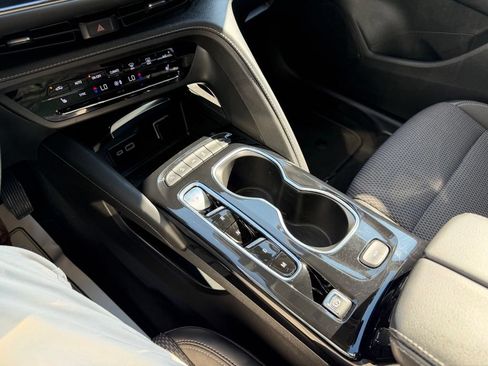 Certified 2023 Buick Envision Preferred AWD/4WD image 30