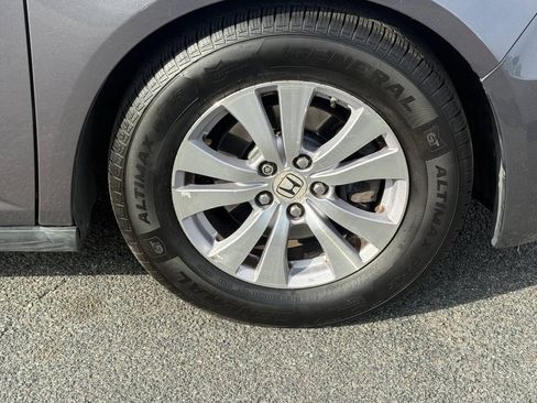 Used 2015 Honda Odyssey EX-L image 35