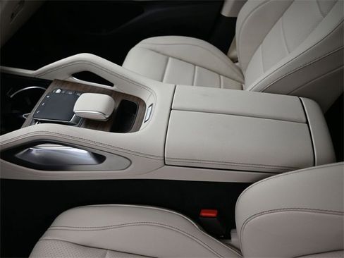 New 2026 Mercedes-Benz GLE 450 4MATIC image 31