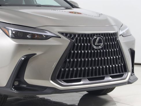 Used 2022 Lexus NX 350h AWD image 37