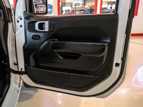 Used 2020 Jeep Gladiator Sport w/ Quick Order Package 24S image 42