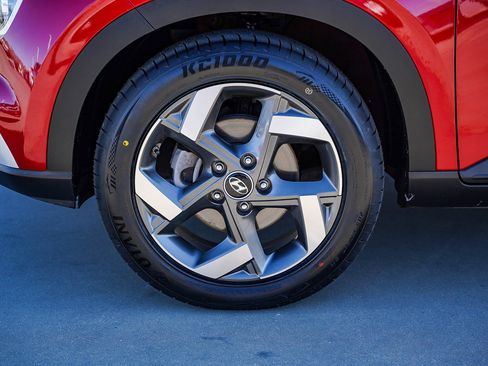 Used 2022 Hyundai Venue Limited w/ Cargo Package image 7