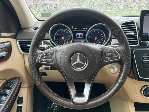 Used 2018 Mercedes-Benz GLS 450 4MATIC image 22