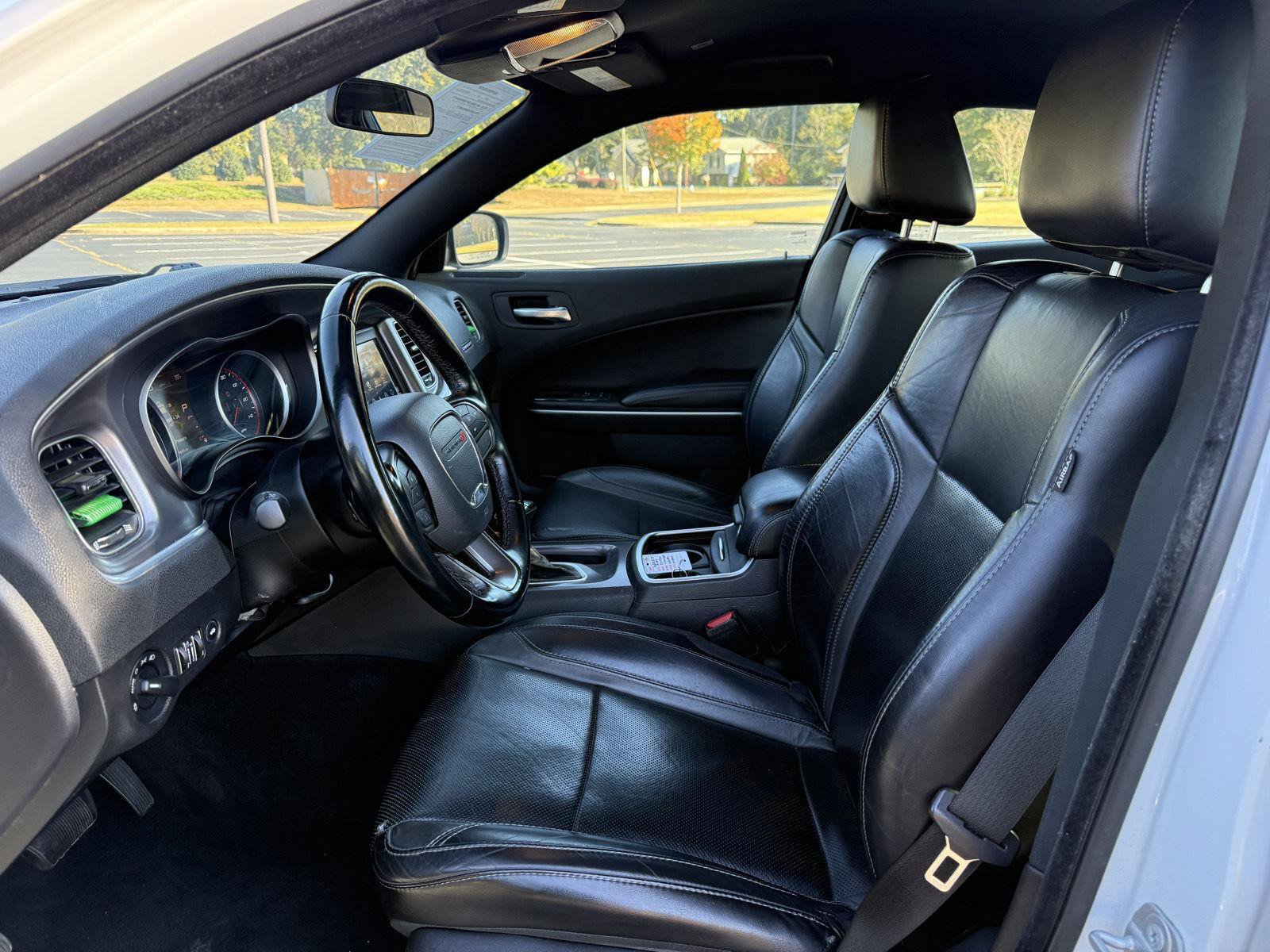 Used 2021 Dodge Charger SXT w/ Leather Interior Group RWD image 33