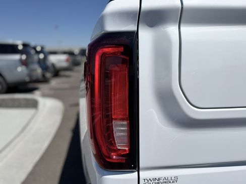 Used 2021 GMC Sierra 1500 AT4 AWD/4WD image 40