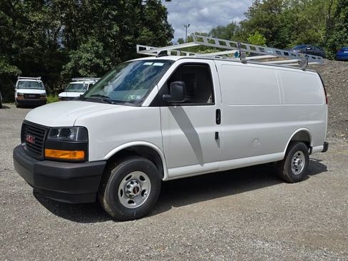 New 2025 GMC Savana 2500 Work Van w/ Driver Convenience Package image 21