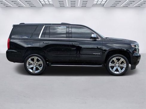 Used 2020 Chevrolet Tahoe Premier AWD/4WD image 3