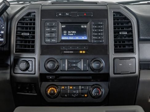 Used 2018 Ford F250 XL w/ STX Appearance Package AWD/4WD image 23