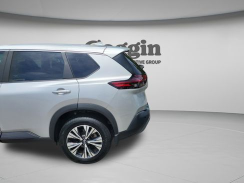 Used 2023 Nissan Rogue SV FWD image 30
