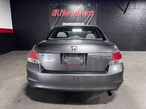 Used 2010 Honda Accord LX image 4