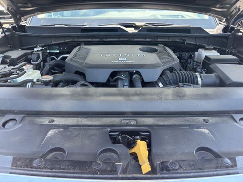 Used 2025 INFINITI QX80 Sensory AWD/4WD image 9