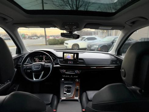 Used 2018 Audi Q5 2.0T Premium Plus w/ Premium Plus Package AWD/4WD image 14