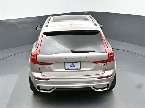 Used 2024 Volvo XC60 B5 Ultimate w/ Protection Package Premier image 48