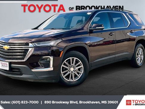 Used 2023 Chevrolet Traverse LT w/ LPO, Floor Liner Package image 10