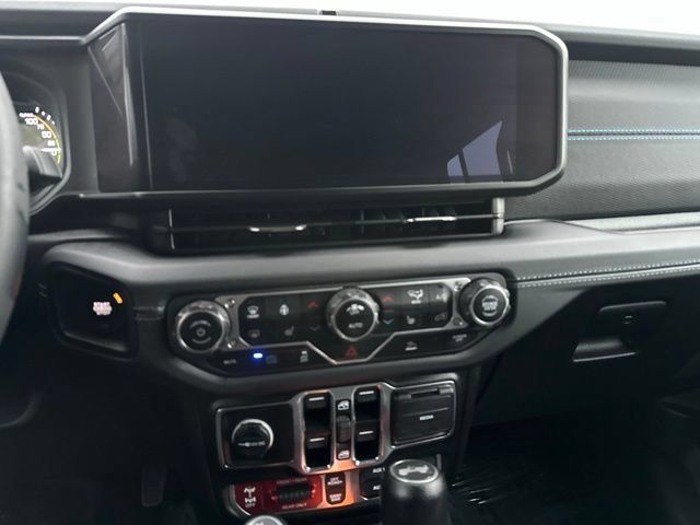 Used 2024 Jeep Wrangler Unlimited Rubicon 4xe w/ Convenience Group AWD/4WD image 26