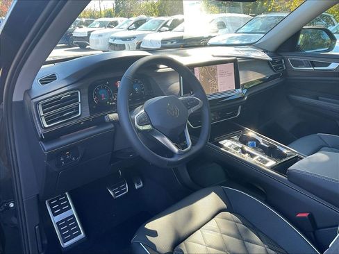 New 2026 Volkswagen Atlas SEL Premium R-Line AWD/4WD image 9
