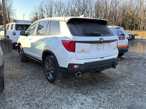 Used 2023 Honda Passport EX-L image 2