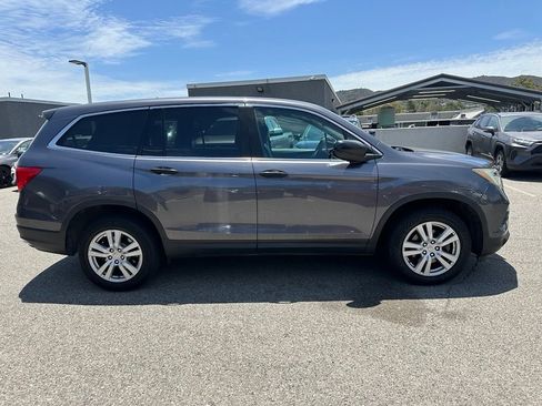Used 2018 Honda Pilot LX image 4