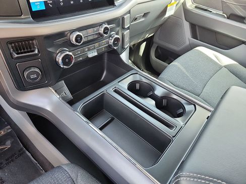 New 2025 Ford F150 XLT w/ Equipment Group 301A Standard image 17