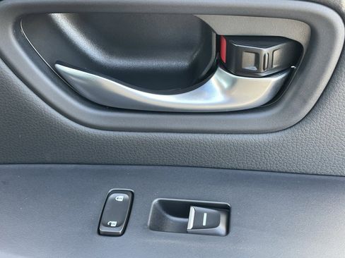 New 2025 Honda Pilot EX-L image 13