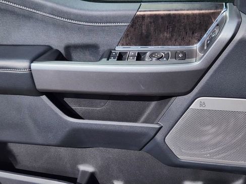 New 2026 Ford F350 Lariat w/ Black Appearance Package AWD/4WD image 9