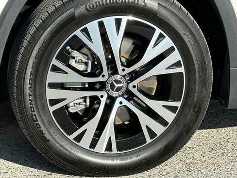 Certified 2025 Mercedes-Benz GLA 250 GLA 250 image 37