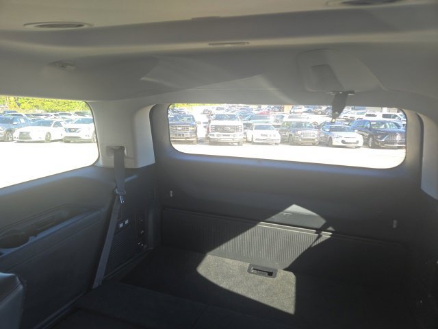 Used 2025 Ford Expedition Active AWD/4WD image 39
