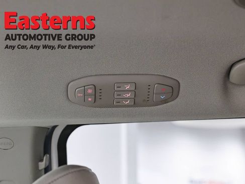 Used 2020 Kia Sedona LX FWD image 21