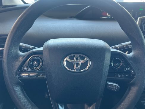 Certified 2022 Toyota Prius LE image 20